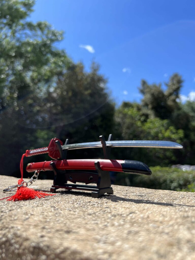 Schwerthalter 2-stöckig Mit Drachen Design - Wandhalterung Für Schwerter & Katanas